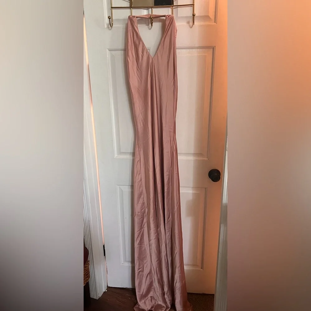 Nwot show me your Mumu jasmine halter dress luxe satin - Picture 4 of 5